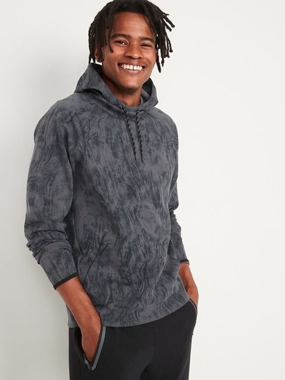 Old Navy Dynamic Fleece Raglan Pullover Hoodie